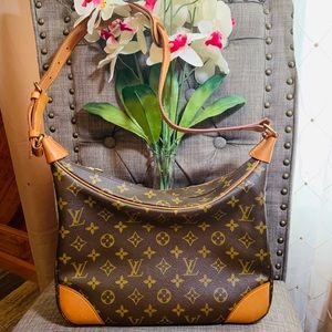 ❌❌❌sold❌❌Authentic louis vuitton boulogne 30